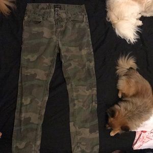 Mid waist camo pants